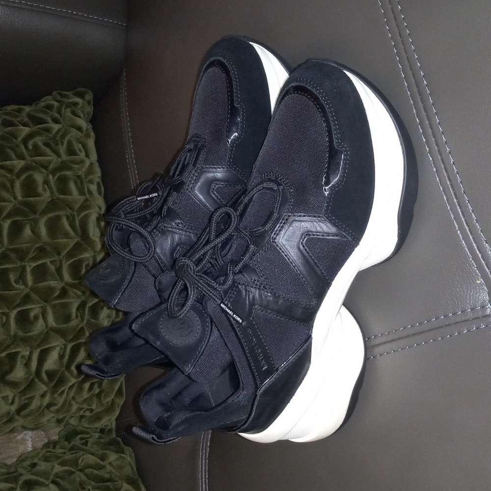 MICHAEL Michael Kors Black and White Platform Sneakers